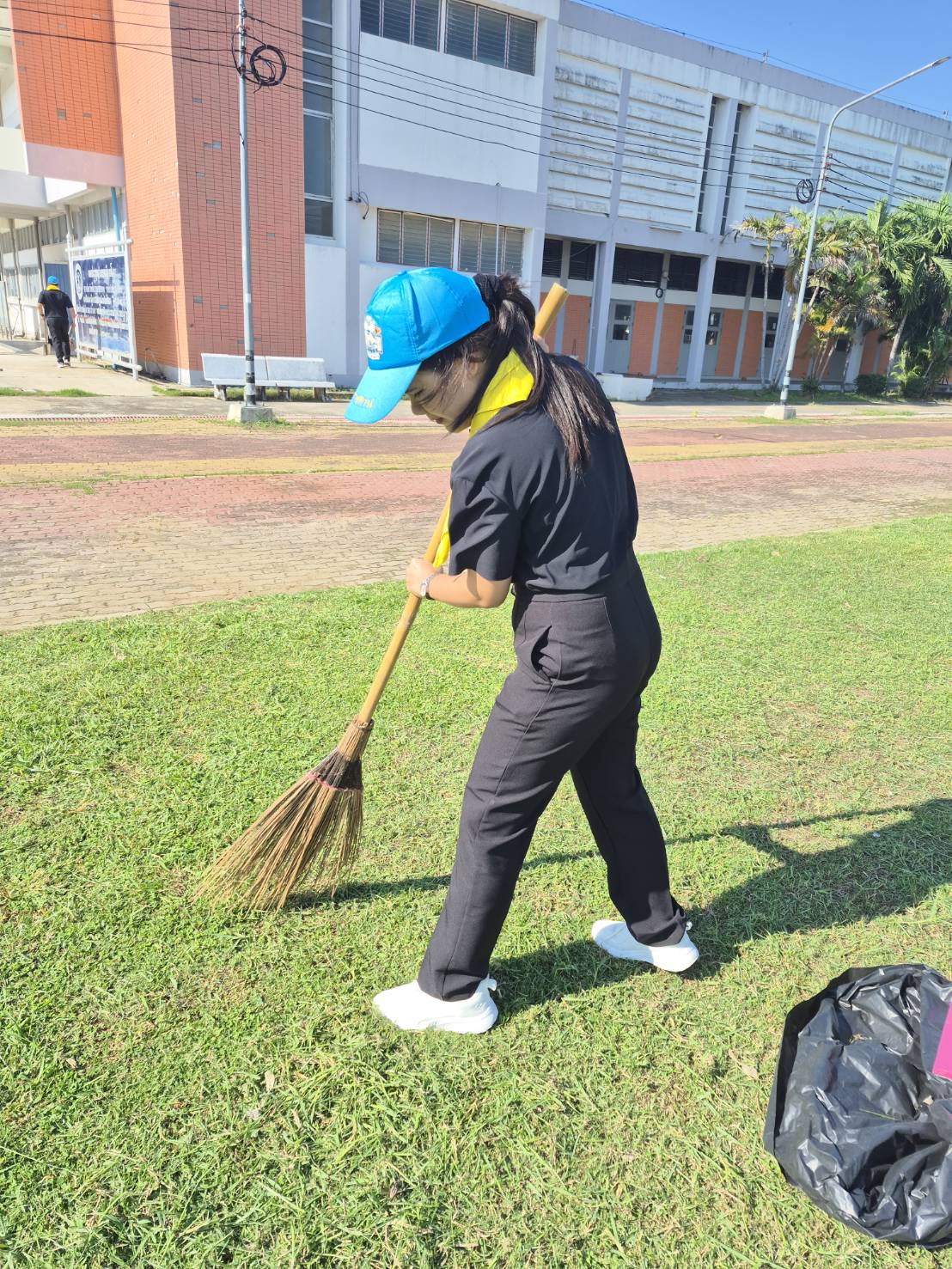 title - ส.ป.ก.ยโสธร ร่วมกิจกรรมจิตอาสาพัฒนาเพื่อถวายเป็นพระราชกุศล  น้อมสำนึกในพระมหากรุณาธิคุณ สมเด็จพระนางเจ้าสิริกิติ์ พระบรมราชินีนาถ พระบรมราชชนนีพันปีหลวง